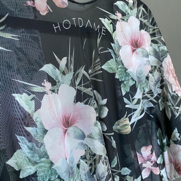 Hot Dame One-Size Kimono Cover/Shrug/Cardigan - Picture 8 of 8